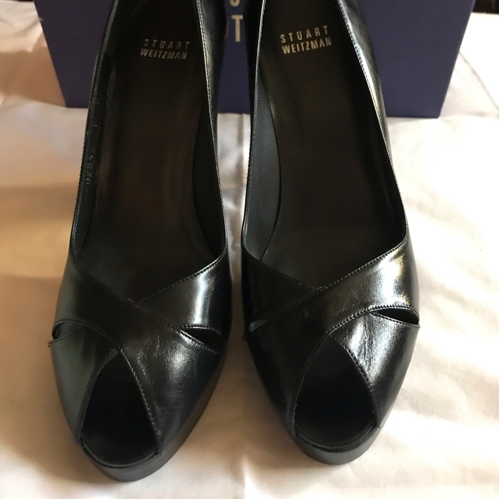 Black 4.5” heel. No box.